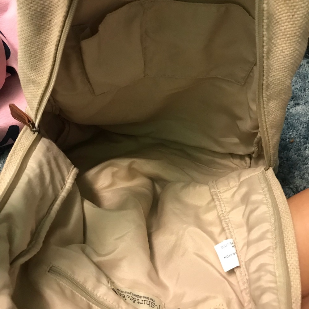 Tillys backpack - Picture 4 of 4